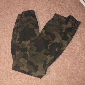 hollister camo jogger jeans high rise